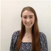 Professora de catalán a niños y niñas de primària y ESO